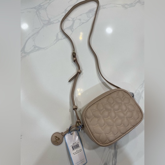 Draper James Handbags - Draper James Abbie Quilted Crossbody Bag Beige NWT